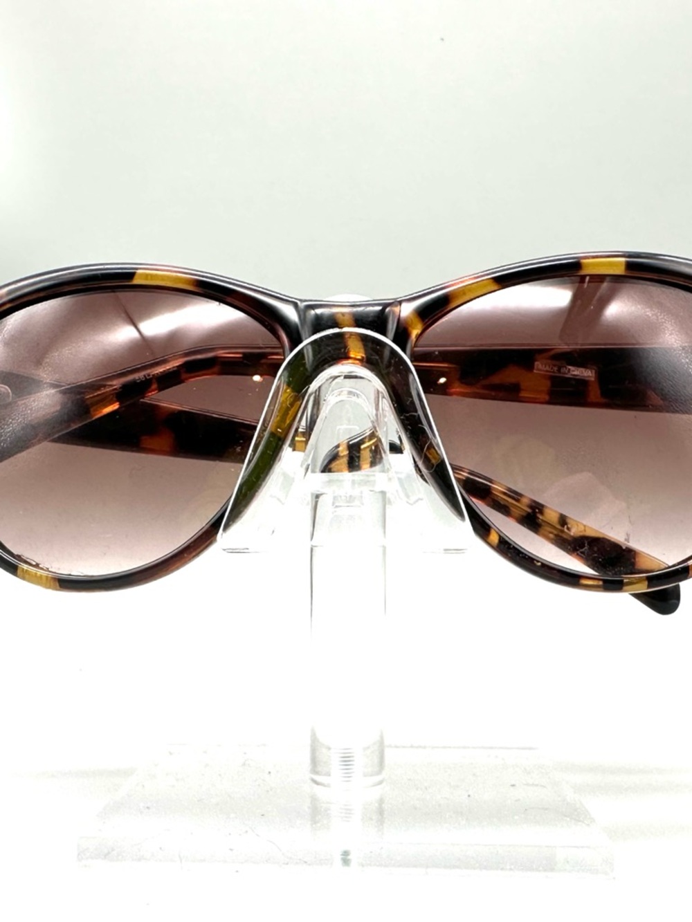 Guess GU7321 TO-34 Womens Tortoise Cat Eye Sunglasses Brown Gradient Lens